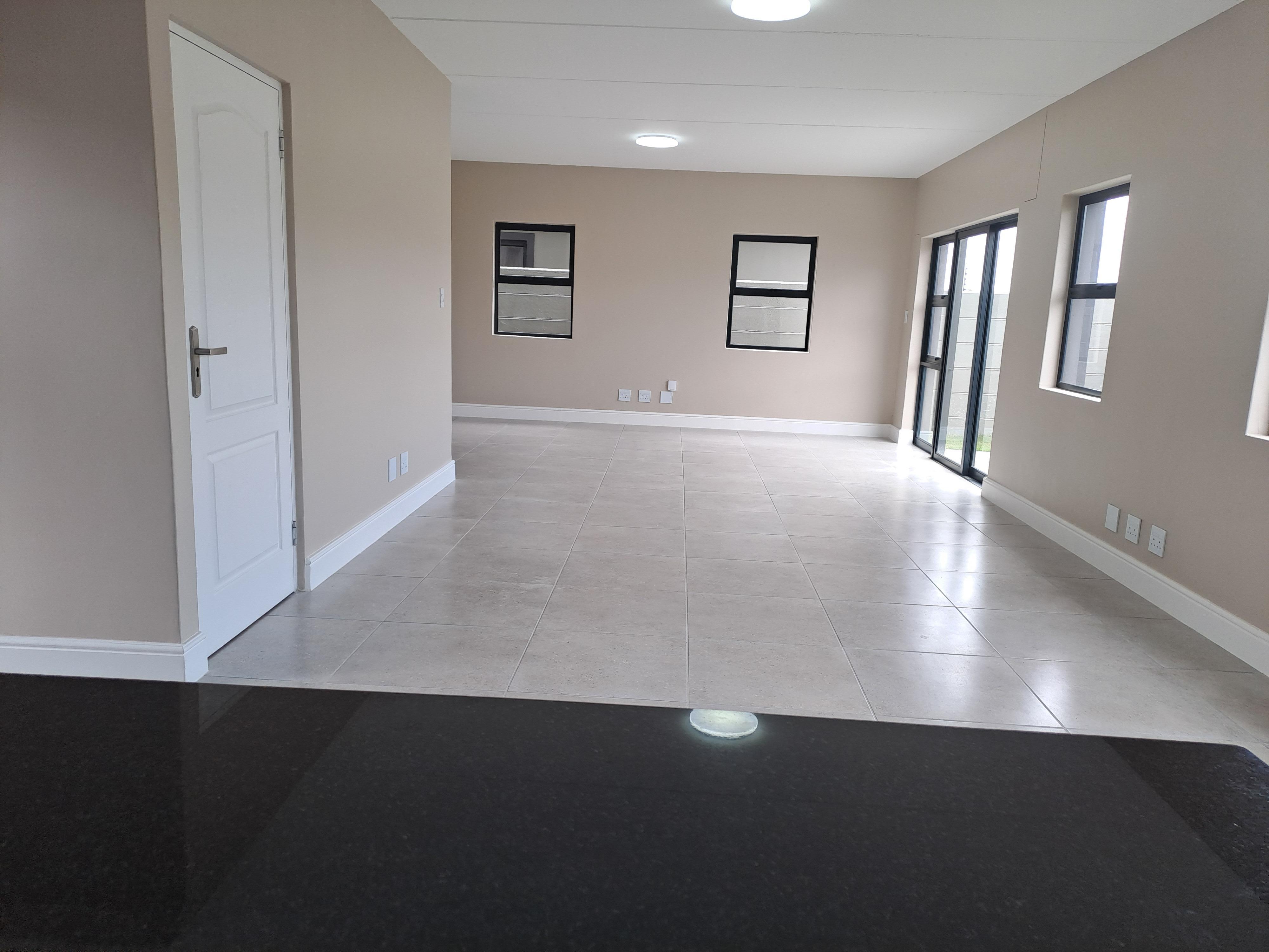 3 Bedroom Property for Sale in Sea Breeze Western Cape